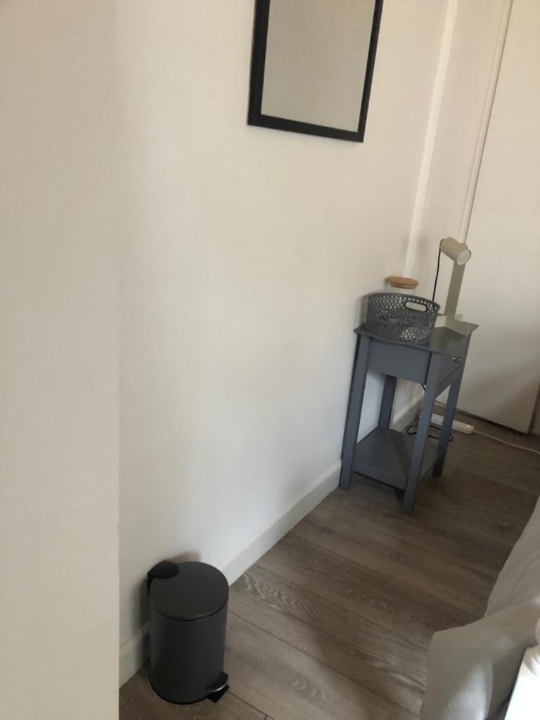 Alpha House Bed and Breakfast Londres Exterior foto