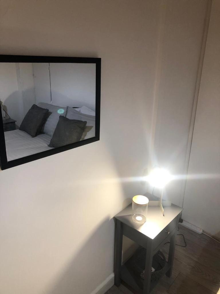 Alpha House Bed and Breakfast Londres Exterior foto