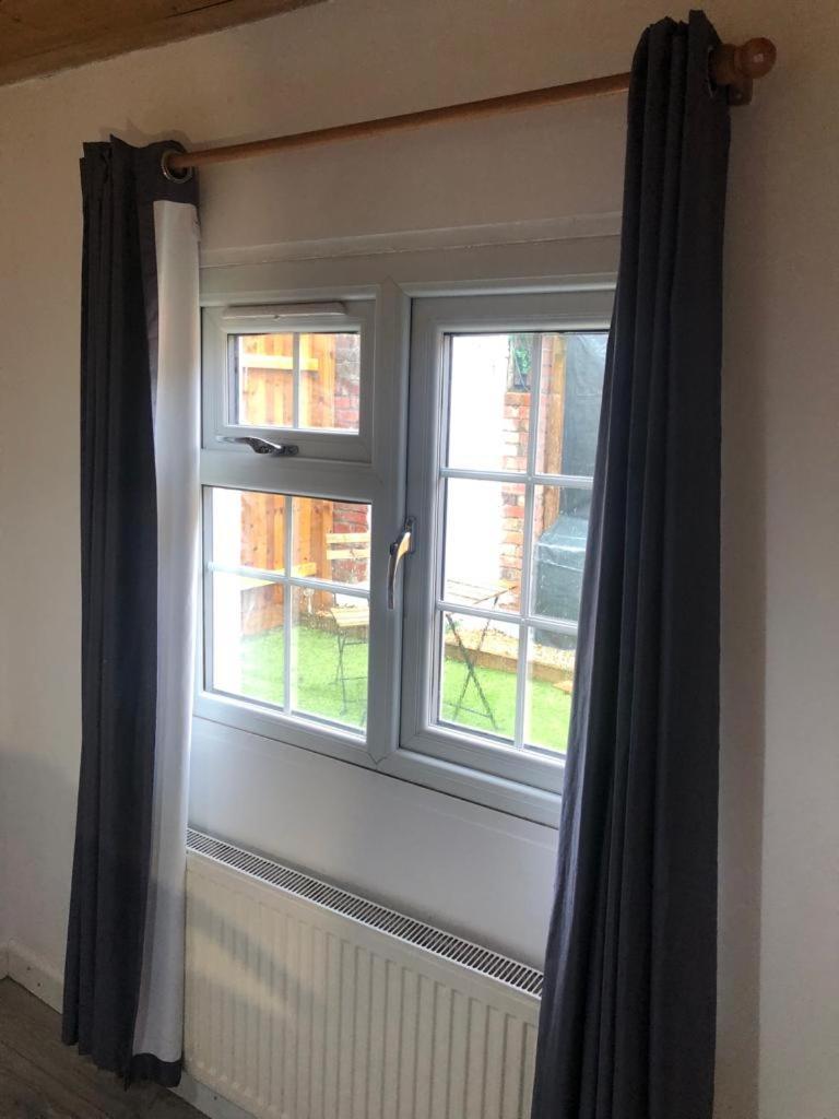 Alpha House Bed and Breakfast Londres Exterior foto
